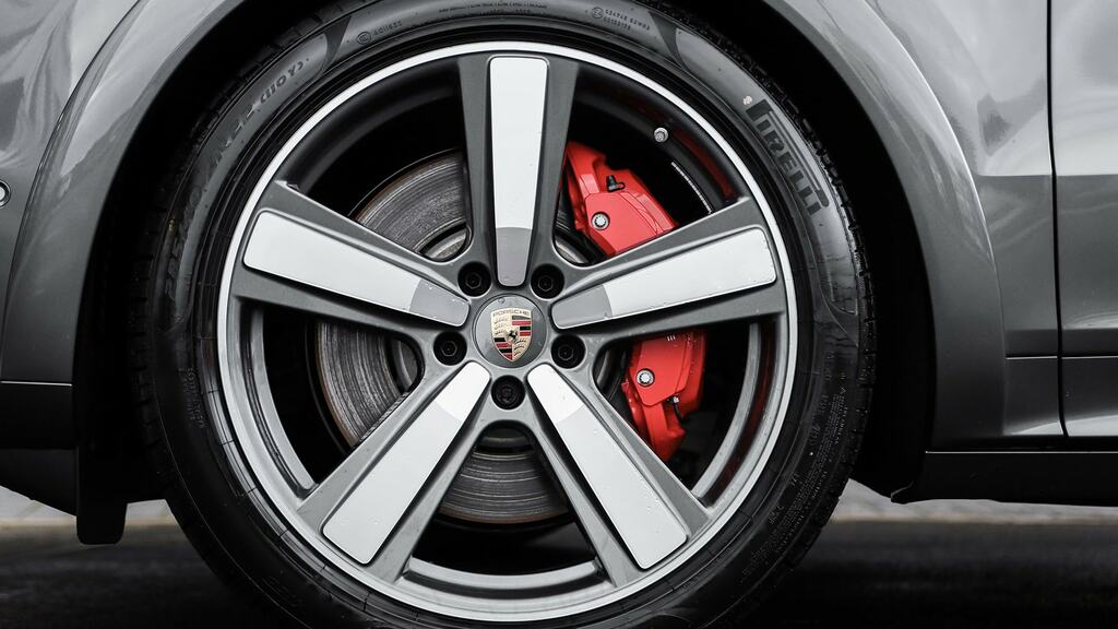 Porsche Cayenne S E-hybrid Black Edition Tiptronic S Grey #4