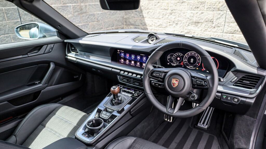 Porsche 911 T 2dr YP26VBA Grey #5