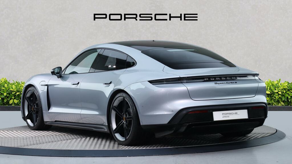 Porsche Taycan Plus 93.4Kwh Saloon Pink #5