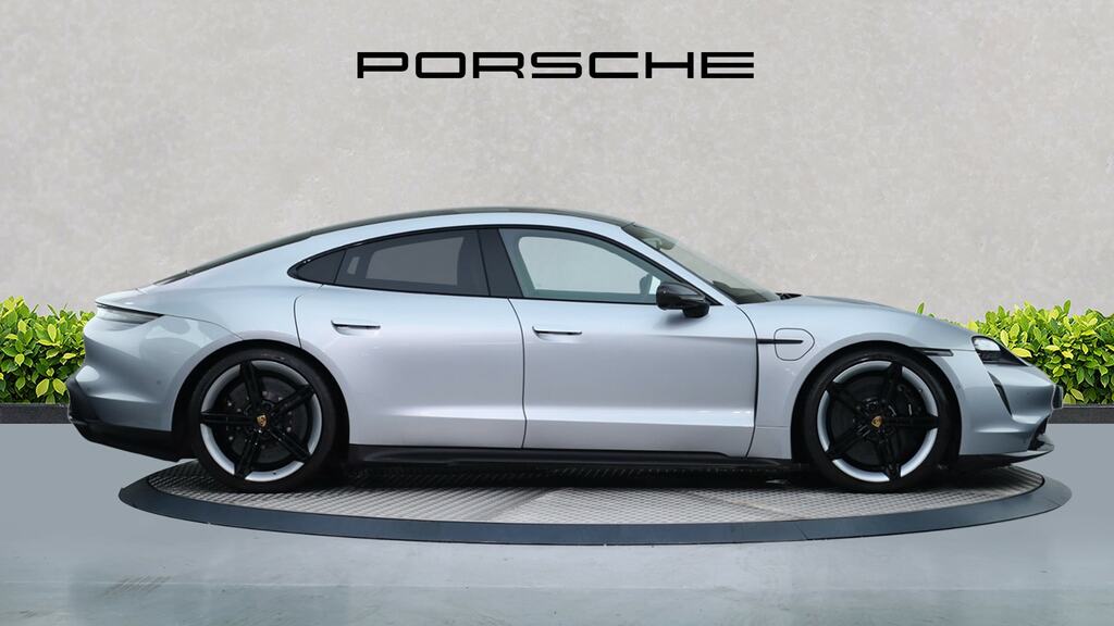 Porsche Taycan Plus 93.4Kwh Saloon Pink #8