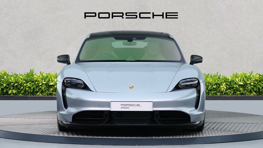 Porsche Taycan Plus 93.4Kwh Saloon Pink #2
