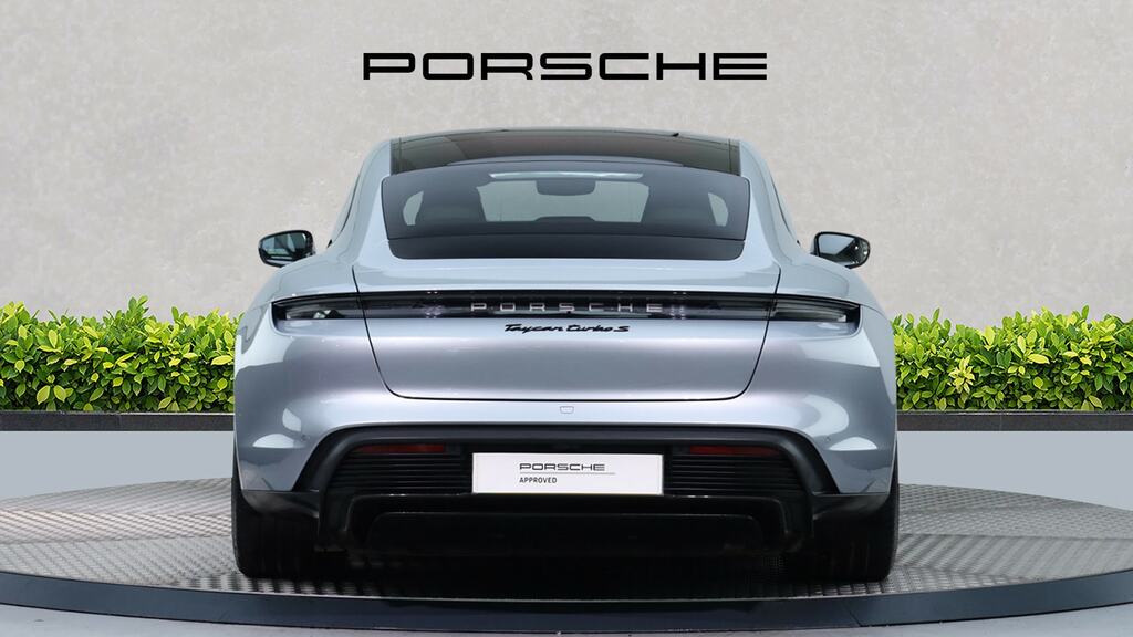 Porsche Taycan Plus 93.4Kwh Saloon Pink #6
