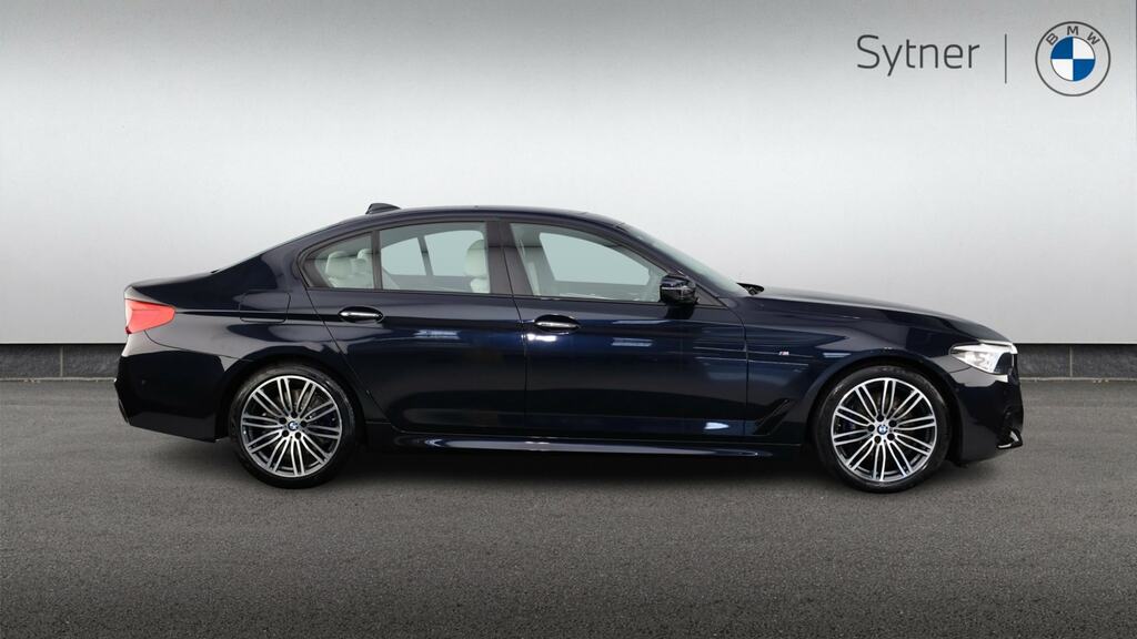 BMW 5 Series 530I M Sport Black #3