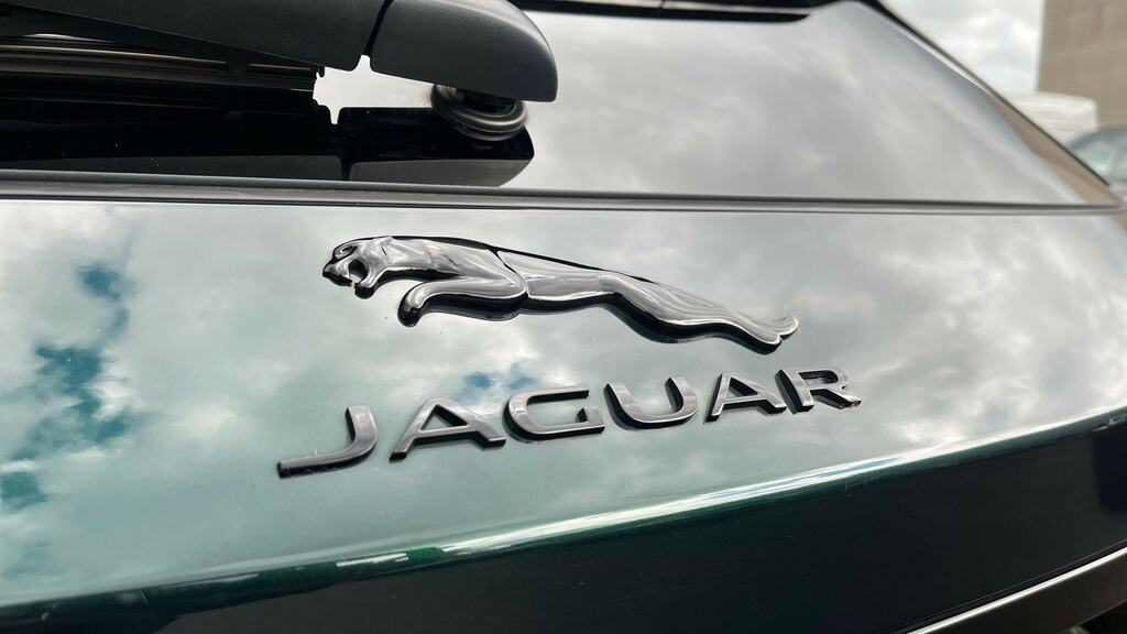 Jaguar XF 2.0 D200 R-dynamic Se Black Red #25