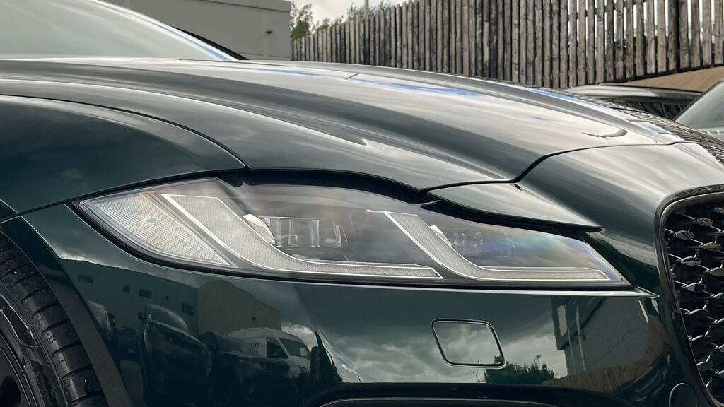 Jaguar XF 2.0 D200 R-dynamic Se Black Red #17
