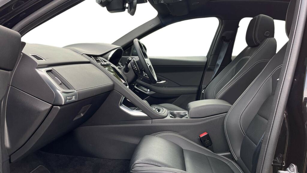 Jaguar E-Pace 1.5 P300e R-dynamic Se Black Black #3