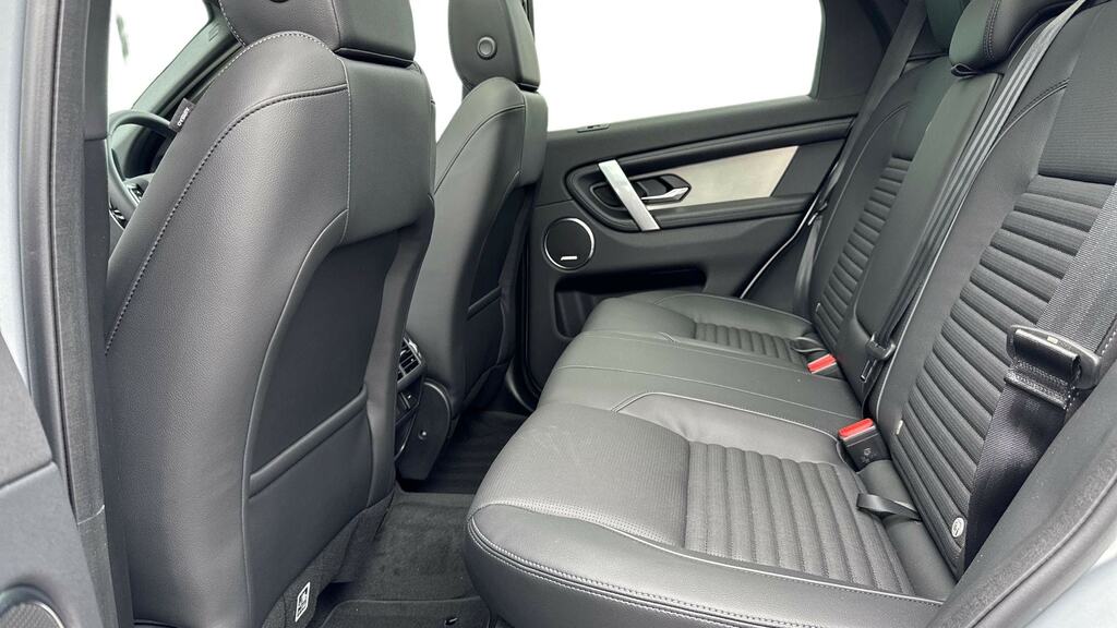 Land Rover Discovery Sport 1.5 P270e Dynamic Se 5 Seat JO09JPH Silver #4