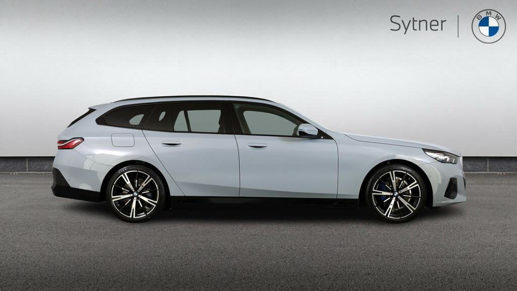BMW 5 Series 530E M Sport FJ26OHP Grey #3