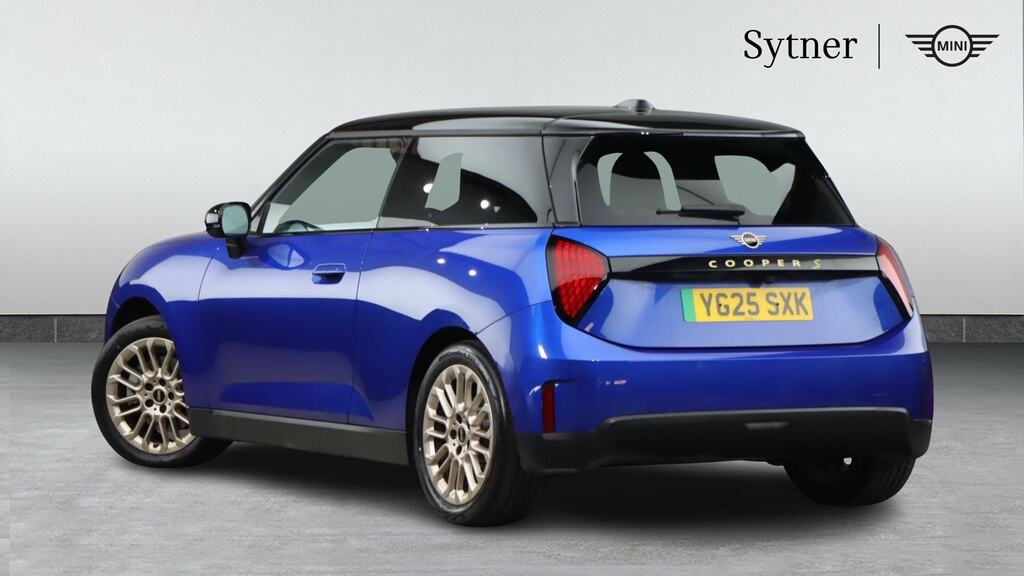 Mini Hatch 160Kw Se Exclusive Level 2 54Kwh YG25SXK Blue #2