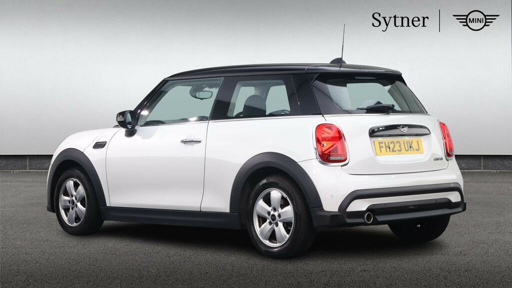 Mini Hatch 1.5 Cooper Classic Premium FH23UKJ White #2