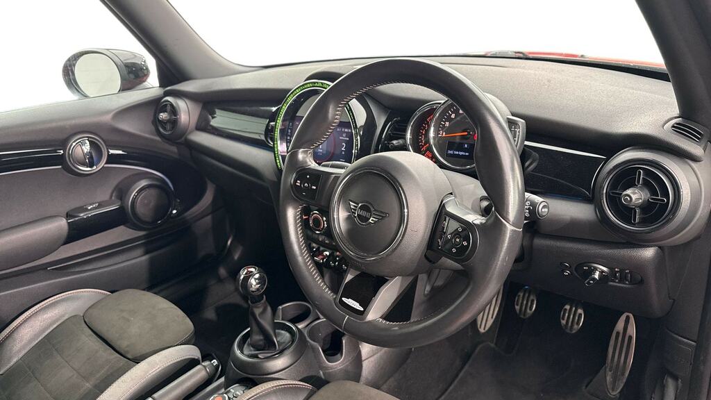 Mini Hatch 1.5 Cooper Sport WN71GYY Red #6