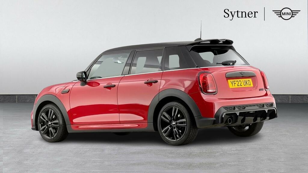 Mini Hatch 1.5 Cooper Sport Comfortnav Pack YF22UKO Red #2