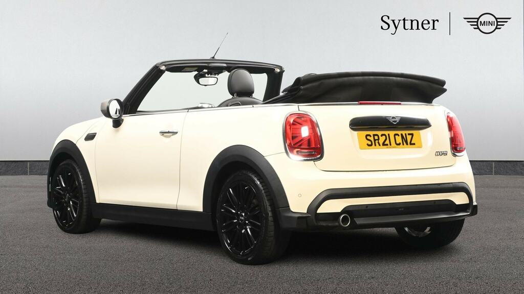 Mini Convertible 1.5 Cooper Exclusive Comfortnav Pack White #4