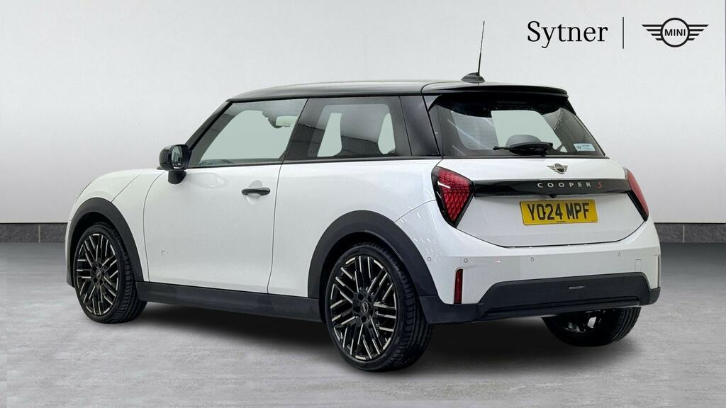 Mini Hatch 2.0 S Exclusive YO24MPF White #2
