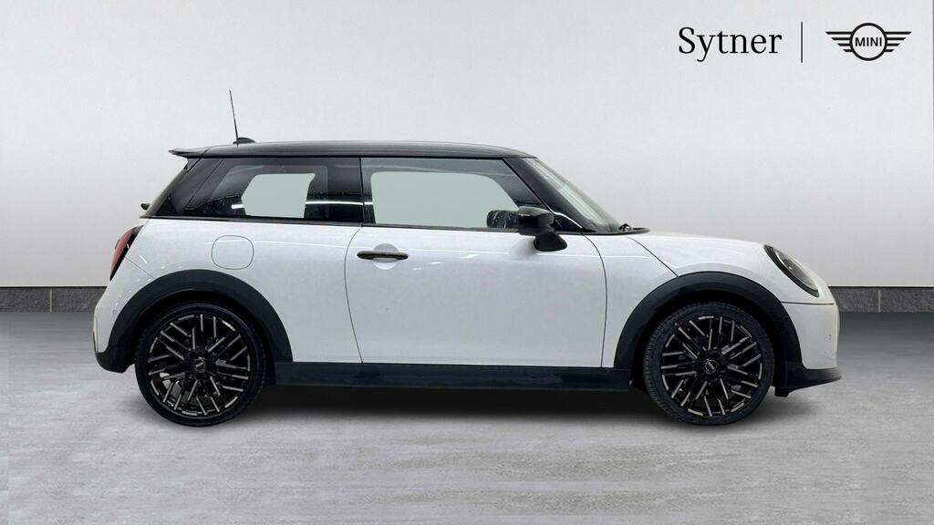 Mini Hatch 2.0 S Exclusive YO24MPF White #3
