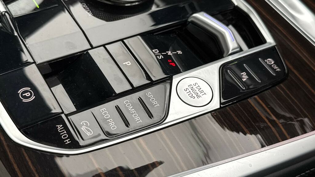 BMW X7 M60i Xdrive Grey #19