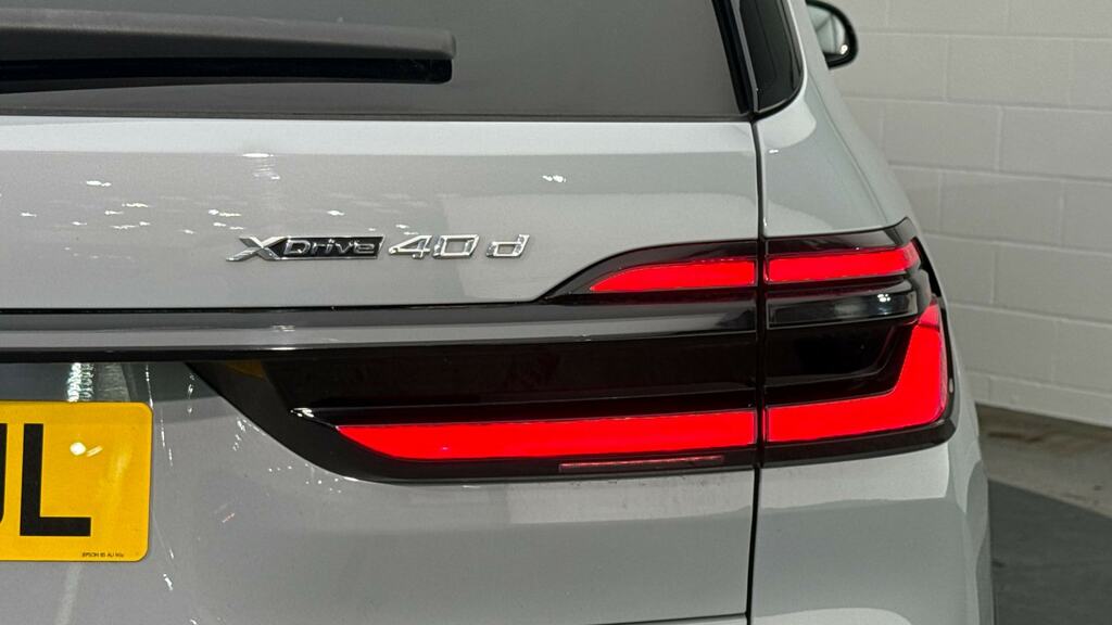 BMW X7 M60i Xdrive Grey #22