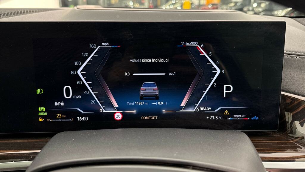 BMW X7 M60i Xdrive Grey #9