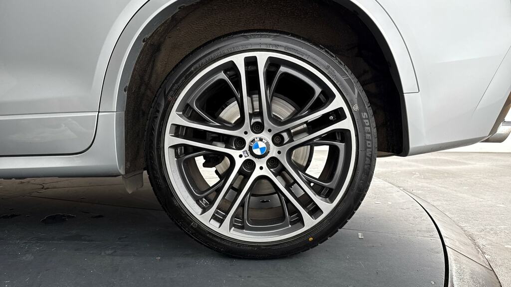 BMW X4 20D M Sport Black #25