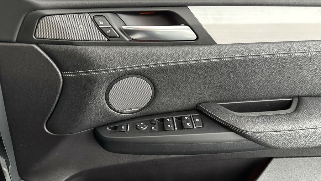 BMW X4 20D M Sport Black #21