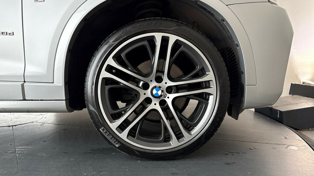 BMW X4 20D M Sport Black #23