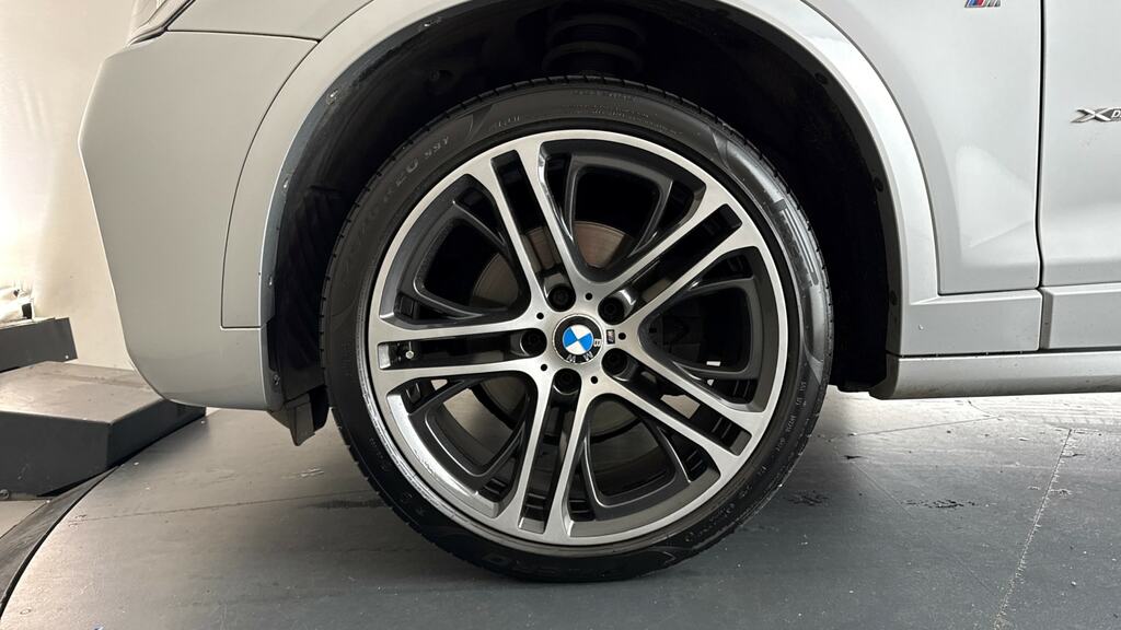 BMW X4 20D M Sport Black #24