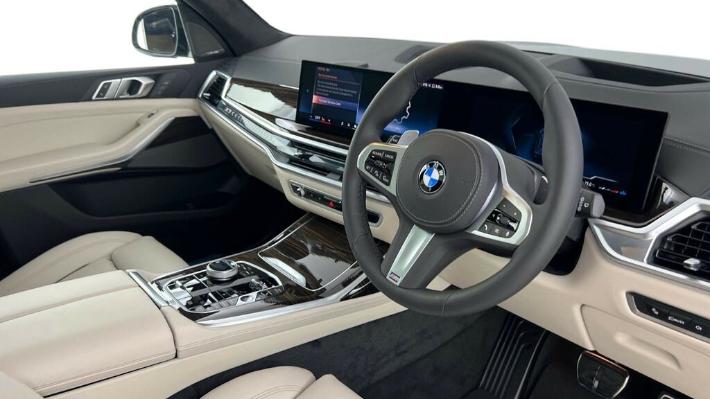 BMW X7 Xdrive40i Mht M Sport Step Black #6