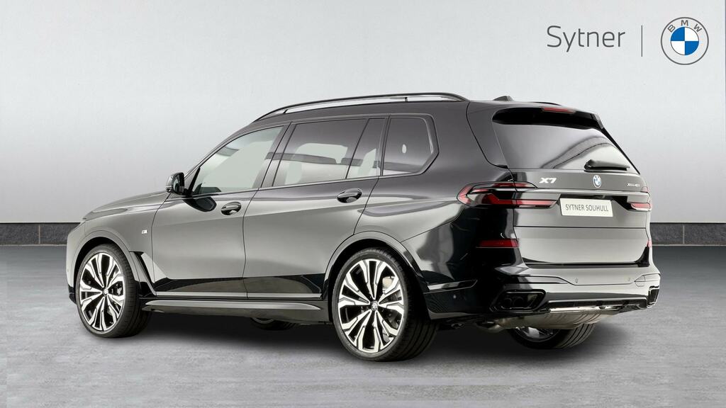BMW X7 Xdrive40i Mht M Sport Step Black #2