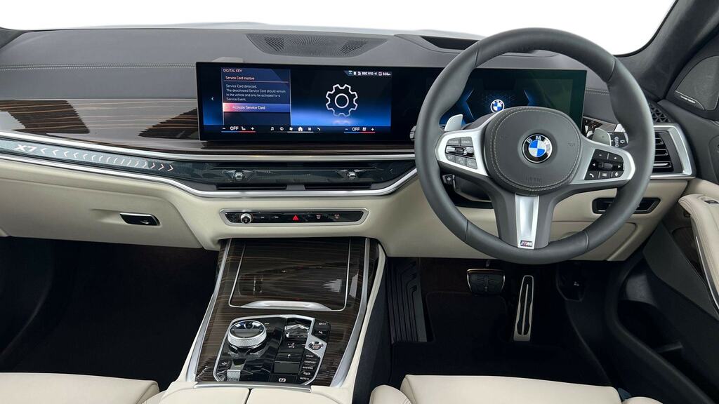 BMW X7 Xdrive40i Mht M Sport Step Black #4