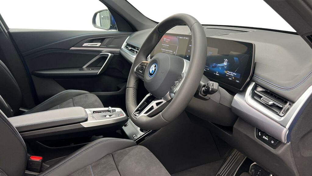 BMW iX1 150Kw Edrive20 M Sport 65Kwh Blue #6