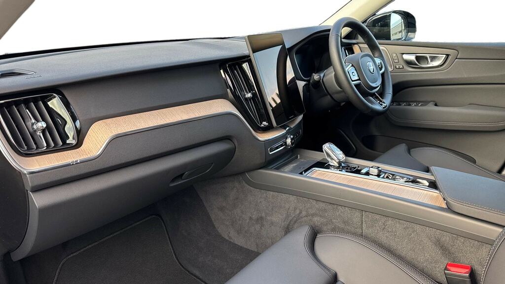 Volvo XC60 2.0 T6 350 Phev Plus Dark Awd Geartronic DG26WKY Grey #4