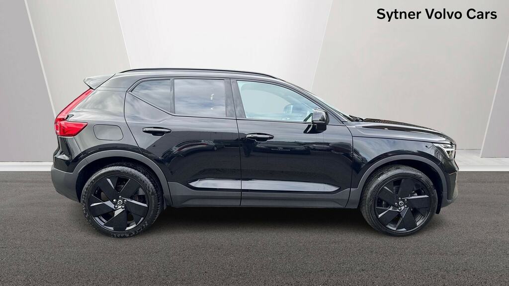 Volvo XC40 2.0 B3p Plus Black Edition RE25KOH Black #3