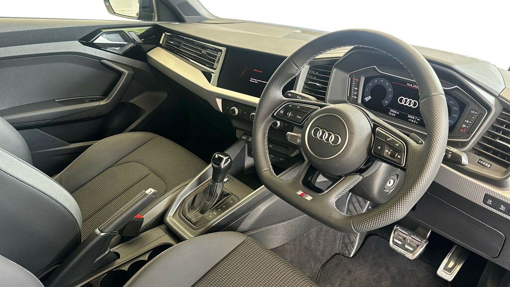 Audi A1 35 Tfsi Black Edition S Tronic Tech Pack YF75RWE Blue #6