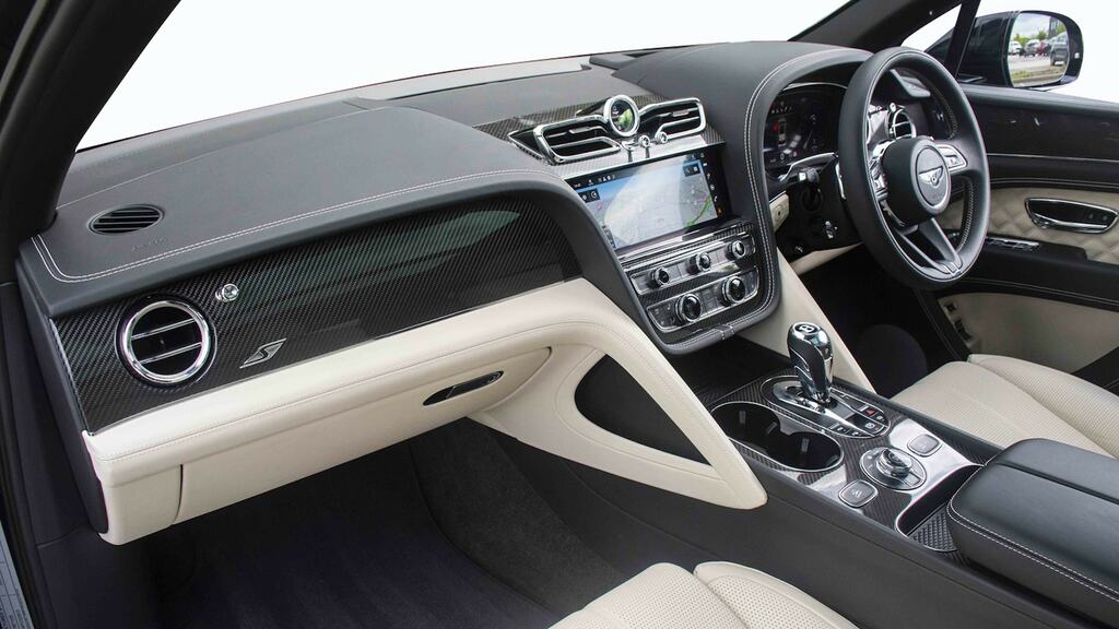 Bentley Bentayga 3.0 V6 Hybrid 462 S Touring Spec Black #2