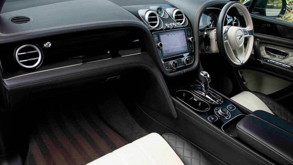 Bentley Bentayga 4.0 V8 Black #2