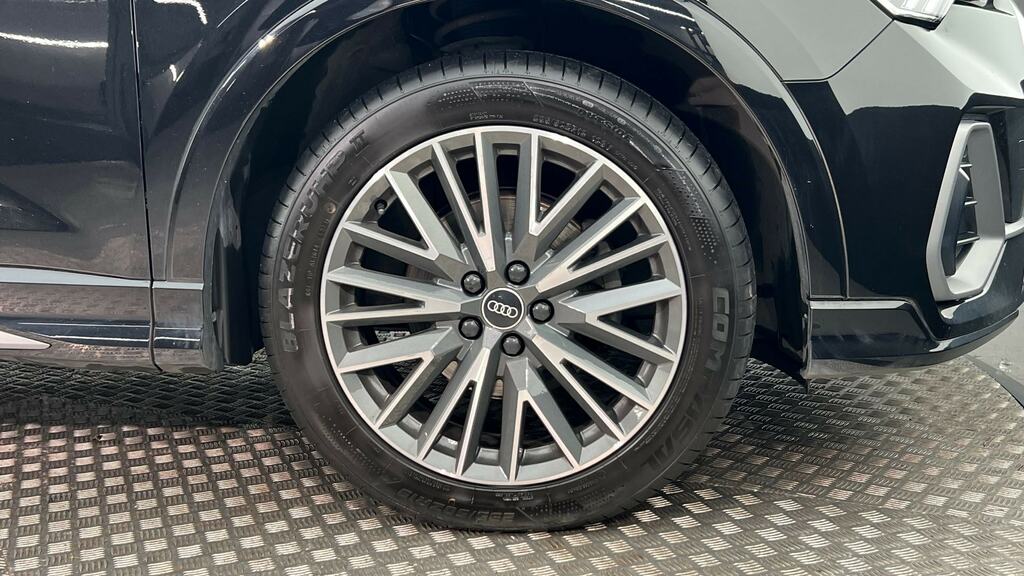 Audi Q3 35 Tdi S Line S Tronic Comfortsound Pack FG23EXB Black #5