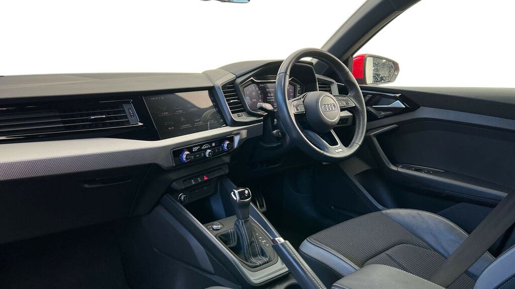 Audi A1 25 Tfsi S Line S Tronic FD23GXN Red #2