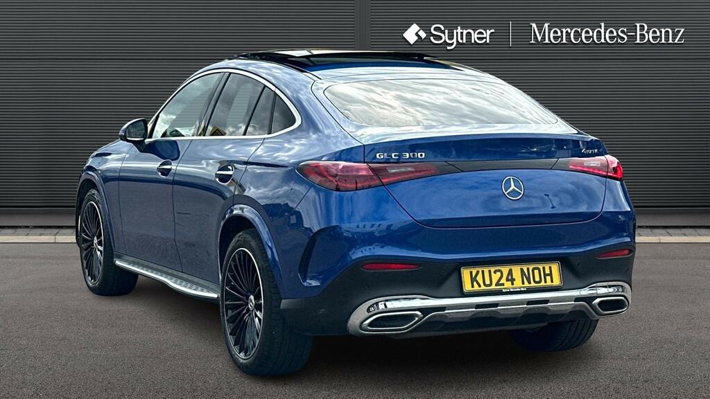 Mercedes-Benz GLC Class Glc 220D 4Matic Amg Line Premium 9G-tronic White #2