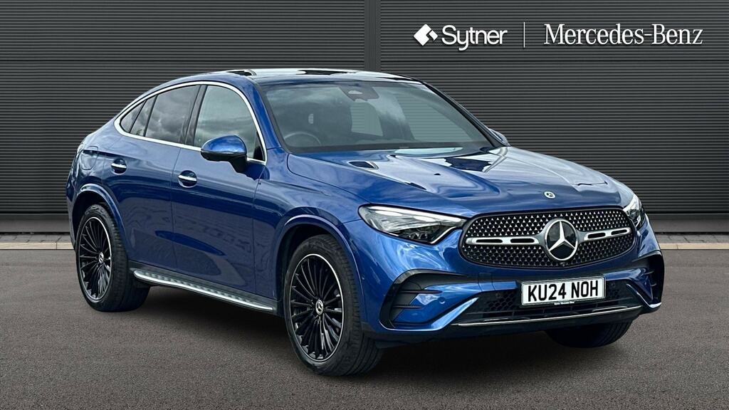 Mercedes-Benz GLC Class Glc 220D 4Matic Amg Line Premium 9G-tronic White #1