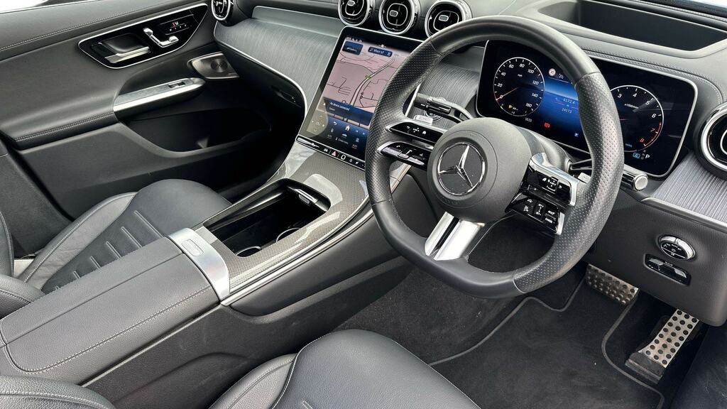 Mercedes-Benz GLC Class Glc 220D 4Matic Amg Line Premium 9G-tronic White #3