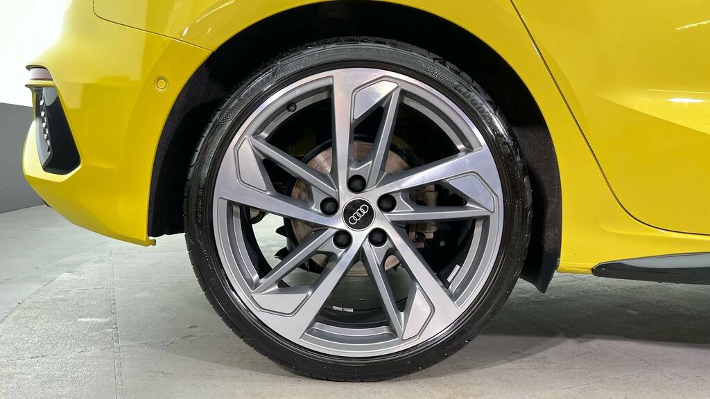 Audi A3 35 Tfsi S Line S Tronic Tech Pack RK24LHW Yellow #5