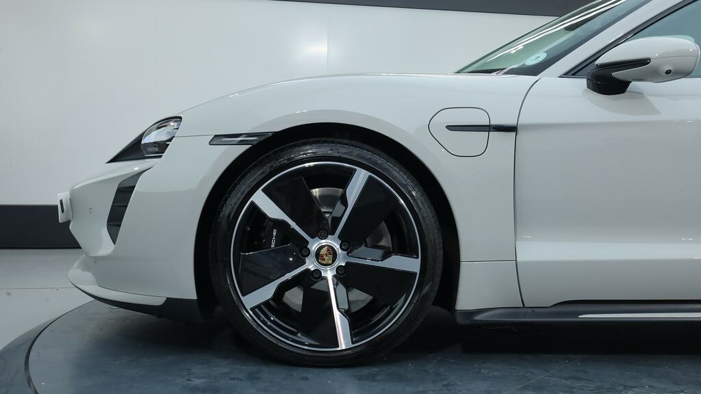 Porsche Taycan 500Kw Turbo 93Kwh Grey #3