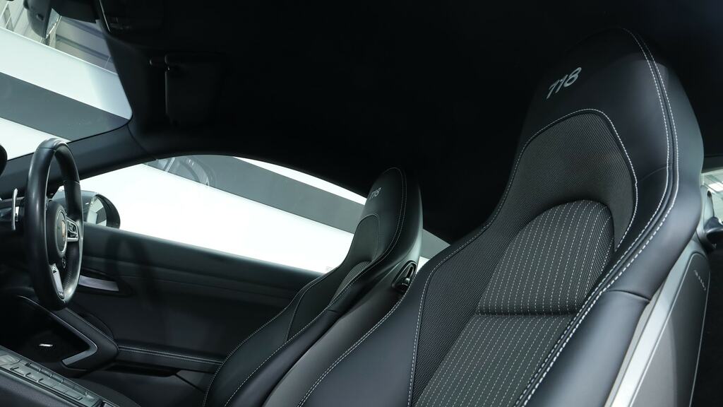 Porsche 718 Cayman 2L Null Grey #20