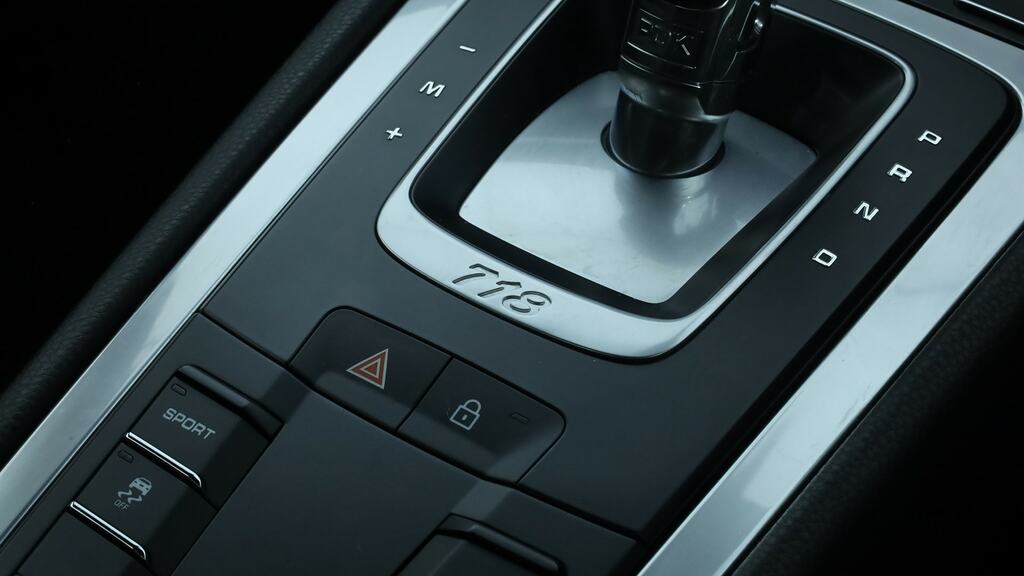 Porsche 718 Cayman 2L Null Grey #15