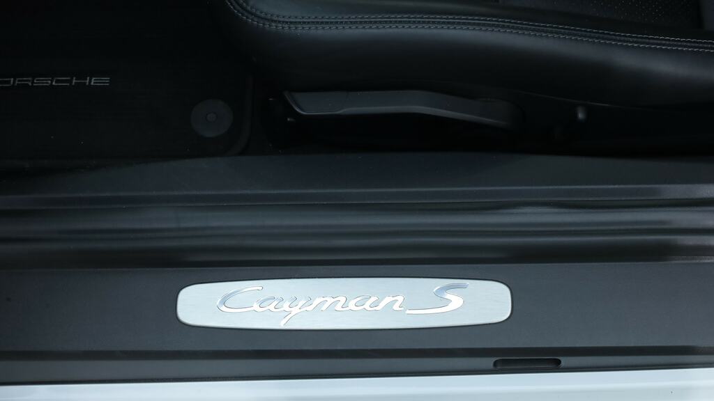 Porsche Cayman S-a Silver #19