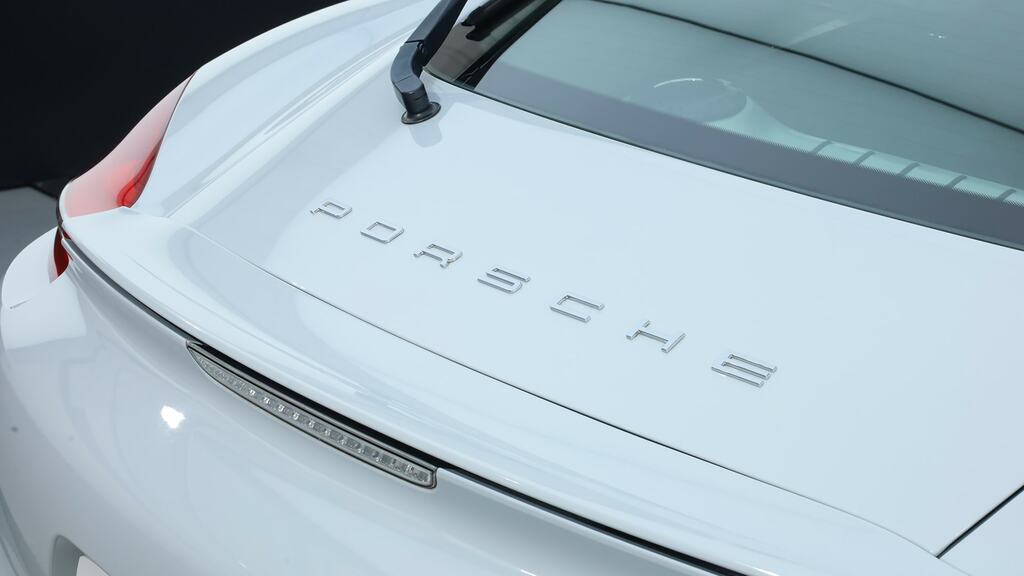 Porsche Cayman S-a Silver #26