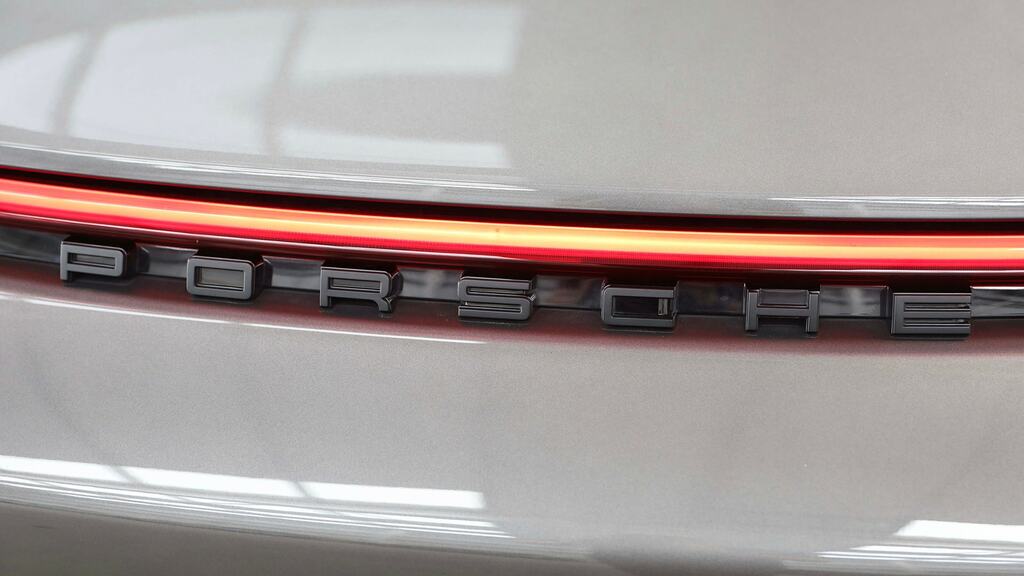 Porsche 911 992 Carrera 4 Gts Red #36