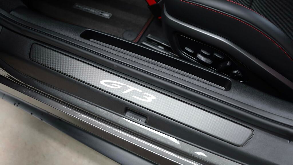 Porsche 911 992 Carrera 4 Gts Red #27