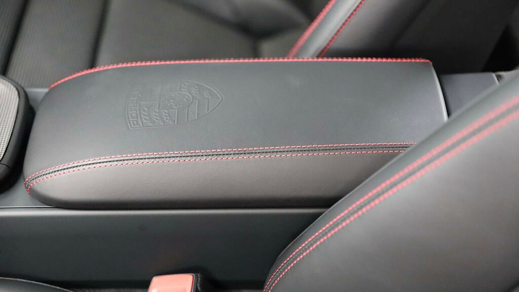 Porsche 911 992 Carrera 4 Gts Red #29