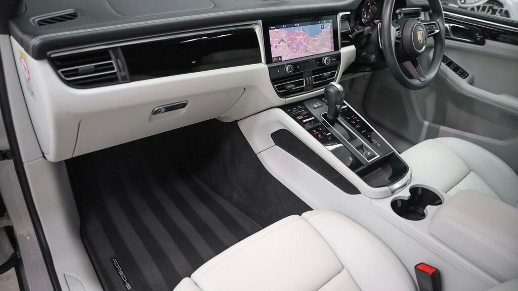 Porsche Macan 5dr Pdk Grey #3